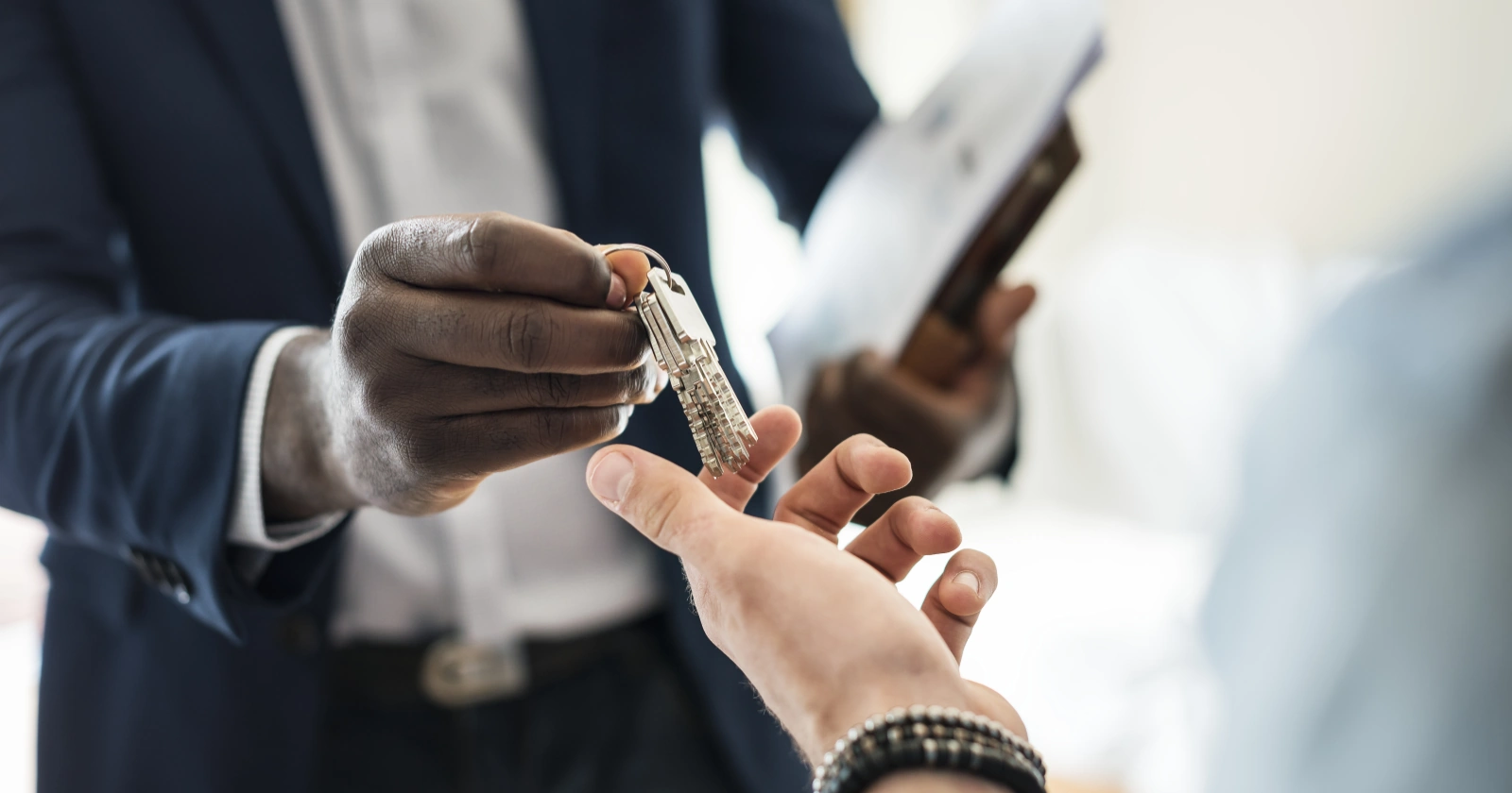 Rachat de Orange Bank, qui est candidat ?